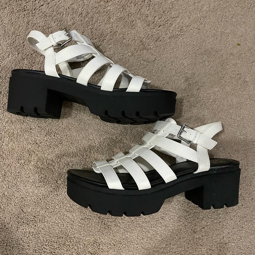 Platform sandals